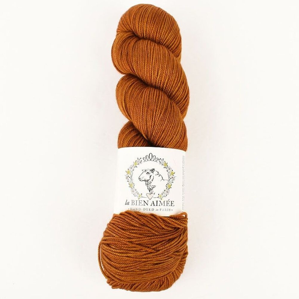 La Bien Aimée Merino Sport Yarn 100% Superwash Merino Hand-Dyed Caramel